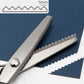 ✂️ 50% RABATT – Dekorative pinksaks – ergonomisk – allsidig – skarpe rustfrie blader – for stoff, lær, plast og papir – ideell for profesjonell og privat bruk