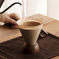 🍂 50% RABATT – Kaffekopp med spekklene og trehåndtak – matte glasure – varmeisolert – stabil trebase – for kaffe, te og latte – unik og håndlaget