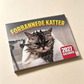 ⏳50 % RABATT ⏰2027 😾 Morsomme sure katter kalender – 12 måneder med daglig latter – perfekt til hjem og kontor
